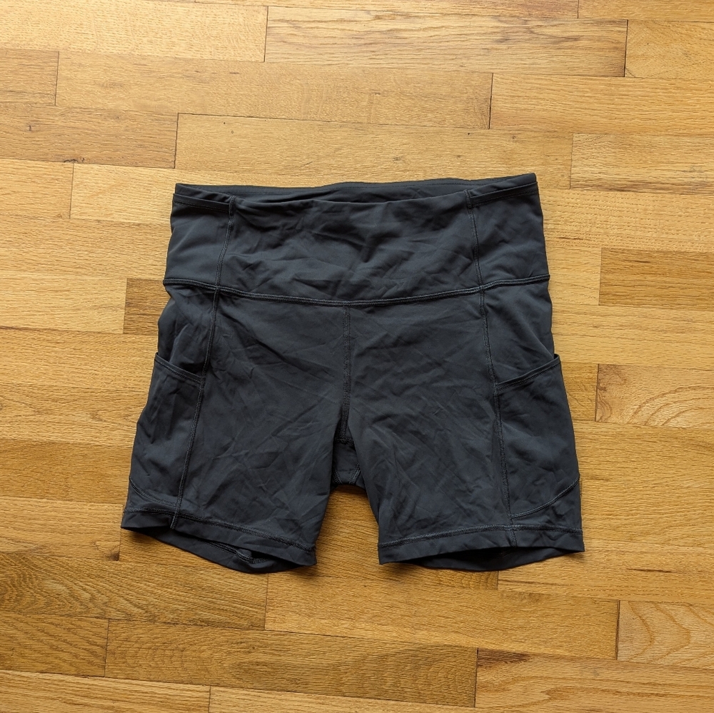 Lululemon Women's Gray Shorts